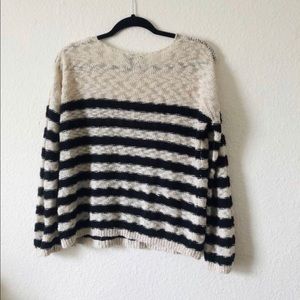 Cream Knit Blouse / Sweatshirt
